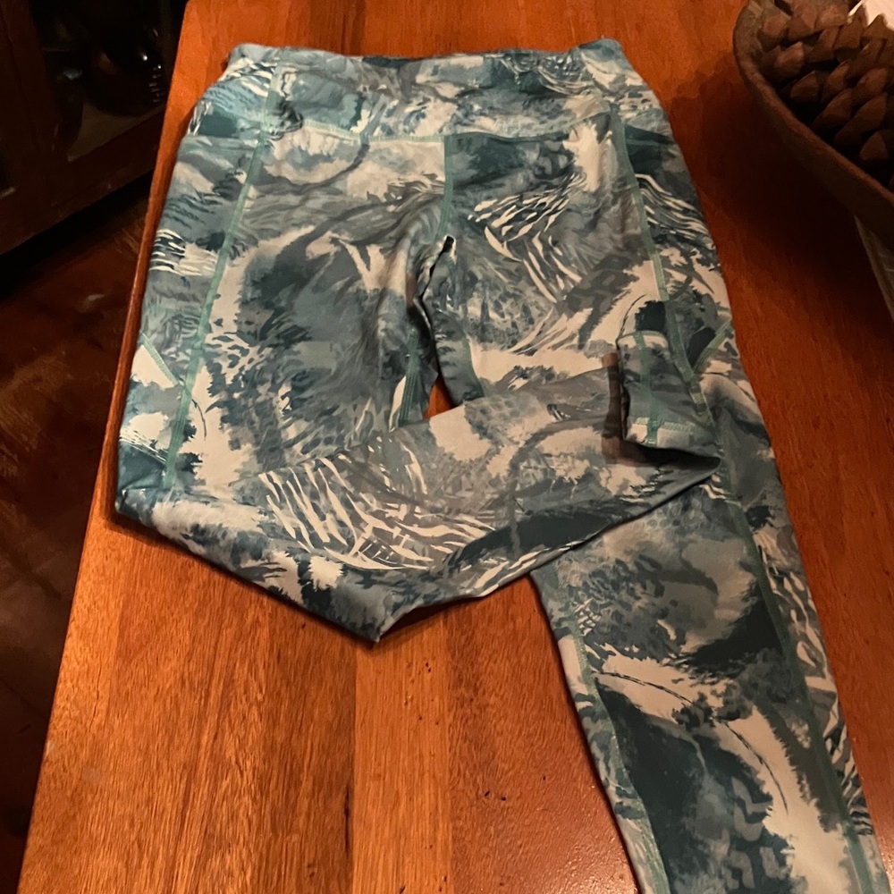 Laundry By Shelli Segal Teal and White Leggings